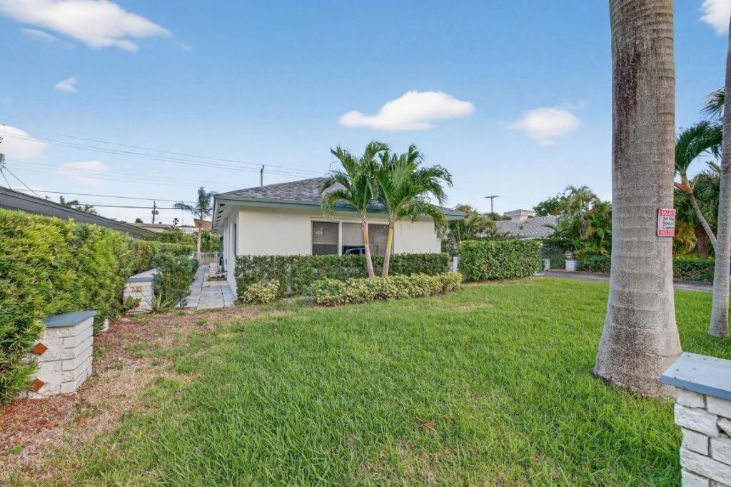 4436 Seagrape Drive, Lauderdale by the Sea, FL 33308 Photo