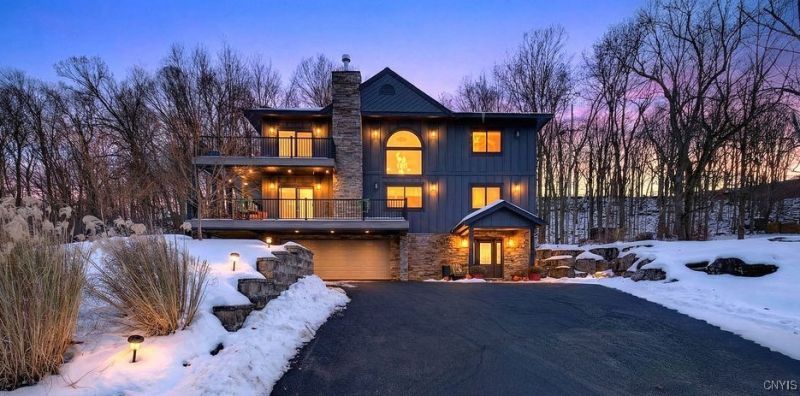 101 Alton Street, Syracuse, NY 13215 Main Photo