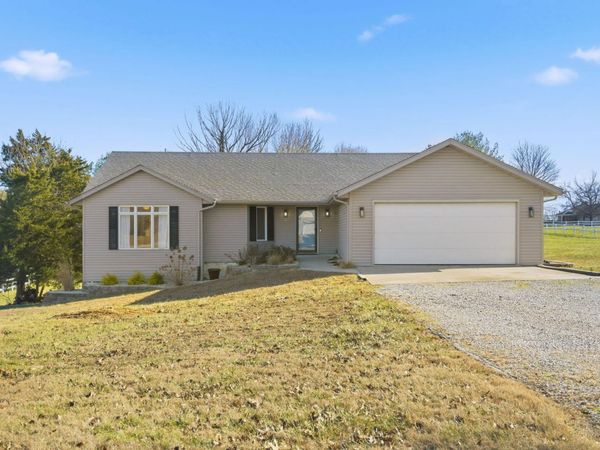 1404 Cody Road , Nixa, MO 65714