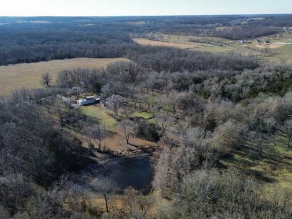 121 E 327th Road, Humansville, MO 65674