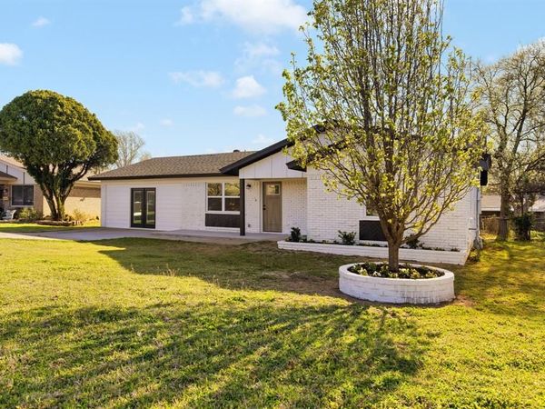 6509 Tina Court, Forest Hill, TX 76140