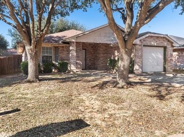 649 Moss Rose Court, Dallas, TX 75217