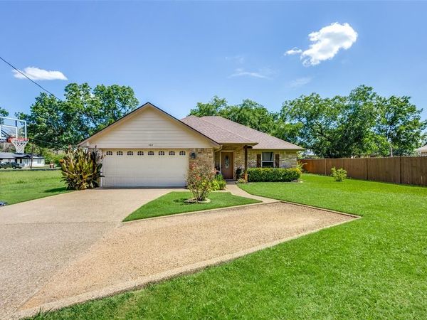 402 E Main Street, Tioga, TX 76271