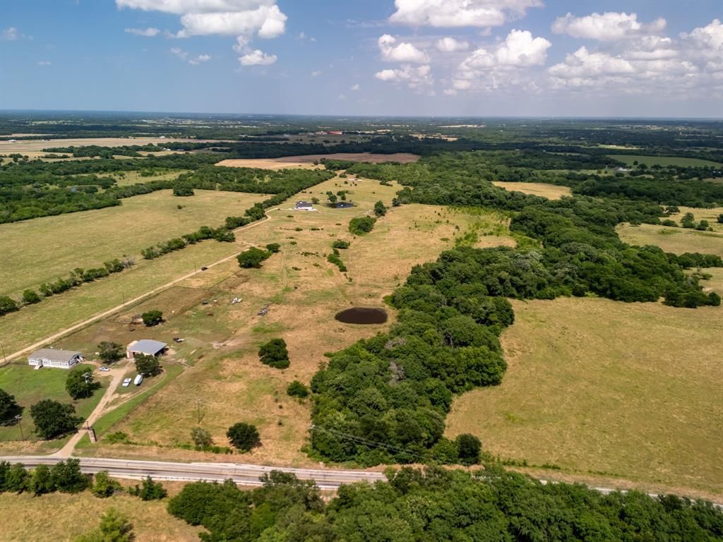 Tbd 28 Acres Fm 1752 , Savoy, TX 75479 Main Photo