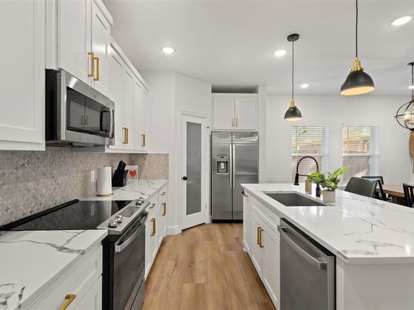 3122 Chihuahua Avenue, Dallas, TX 75212