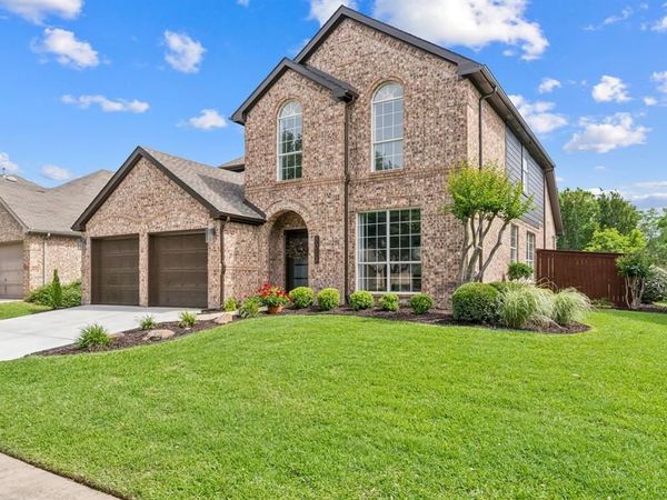 8013 Pretoria Place , Fort Worth, TX 76123