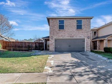 716 River Hill Lane, Fort Worth, TX 76114