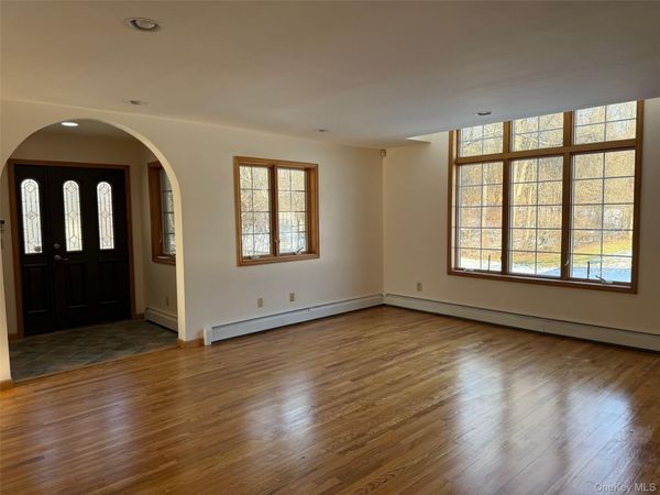 88 Pierce Circle, New Hampton, NY 10958