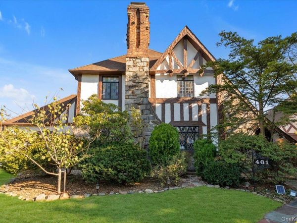 461 N Long Beach Road, Rockville Centre, NY 11570