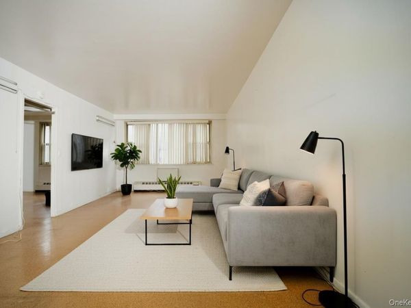 81-11 45 Avenue, Unit #4O, Elmhurst, NY 11373