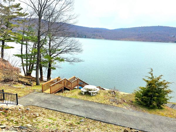 11 Blueberry Hill, Greenwood Lake, NY 10925