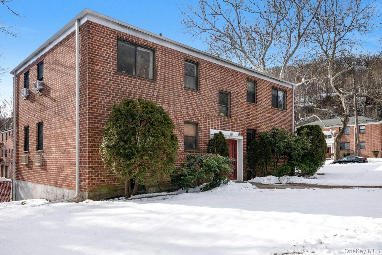 110 Virginia Road, Unit C, White Plains, NY 10603 Main Photo