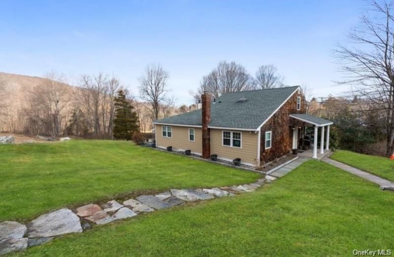 401 Nichols Street, Carmel, NY 10512 Main Photo