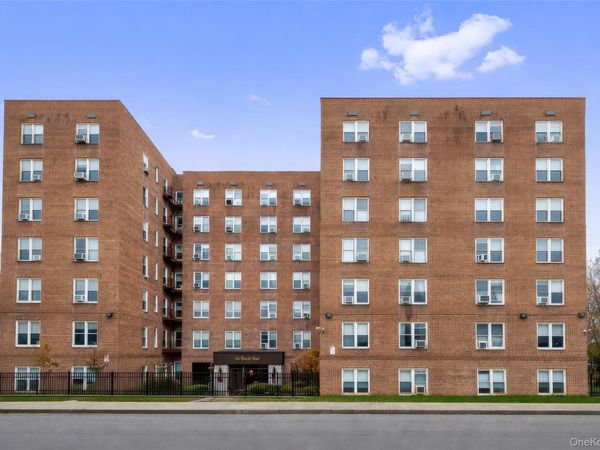 1 Vincent Road, Unit 2N, Yonkers, NY 10708