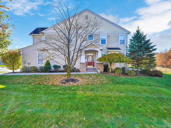 43 Woodside Knolls Drive, Middletown, NY 10940