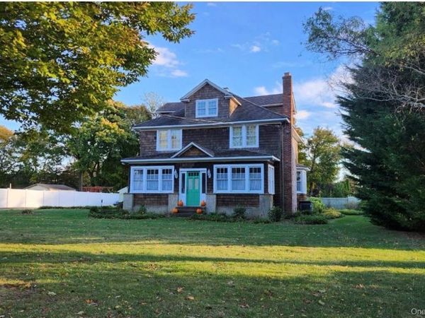 1174 5th Avenue, East Northport, NY 11731