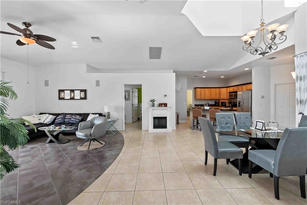 106 SE 5th St, Cape Coral, FL 33990 Photo