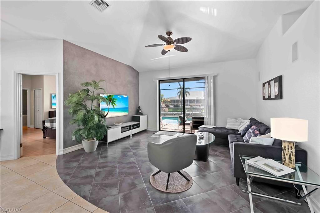 106 SE 5th St, Cape Coral, FL 33990 Photo