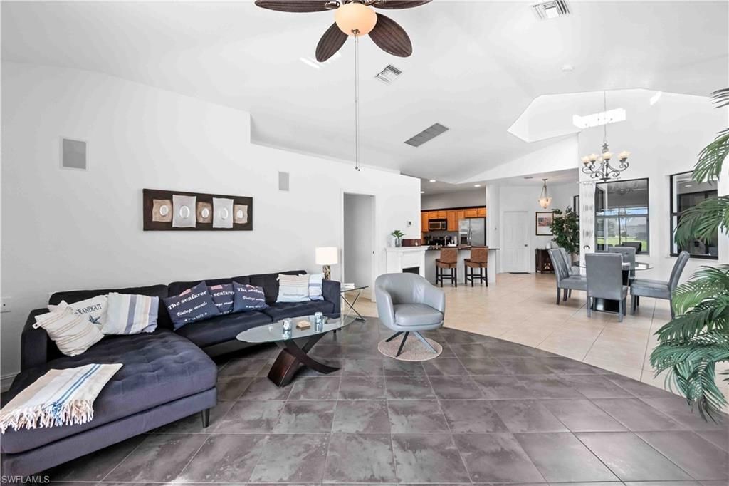 106 SE 5th St, Cape Coral, FL 33990 Photo