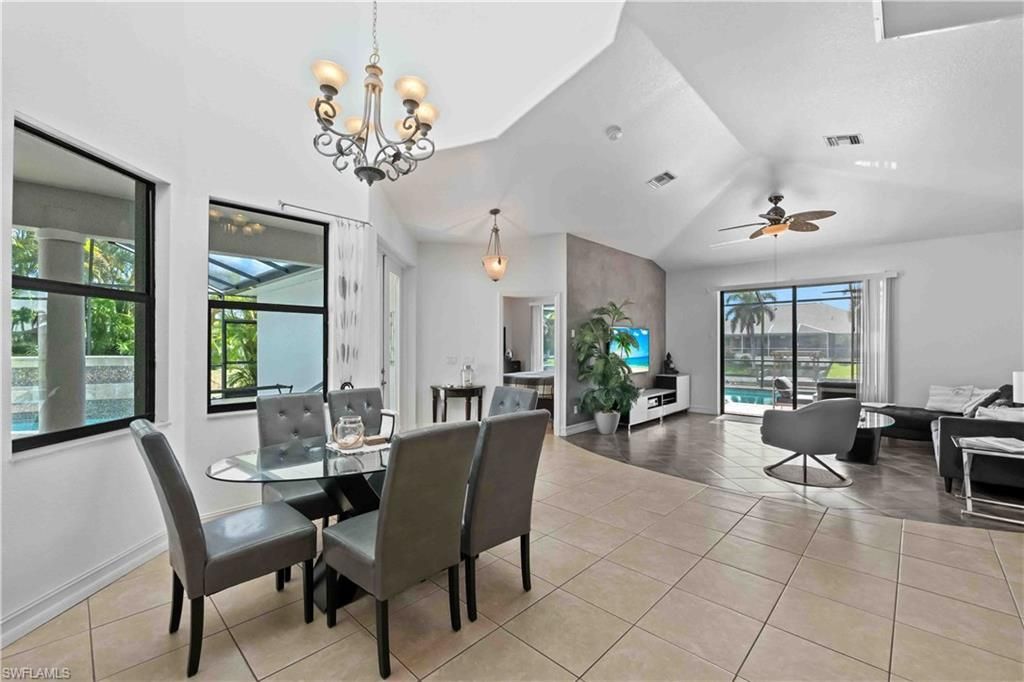 106 SE 5th St, Cape Coral, FL 33990 Photo