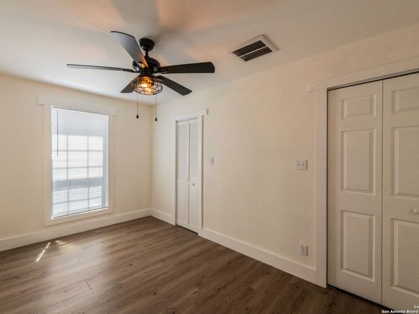 215 Oelkers, San Antonio, TX 78204