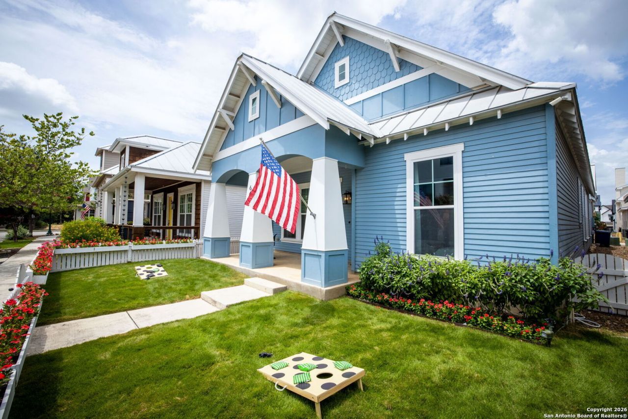 649 Center Green, New Braunfels, TX 78130 Main Photo