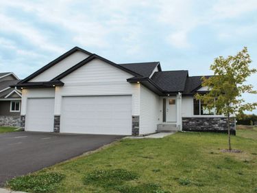 9989 14th Circle NE, Saint Michael, MN 55376