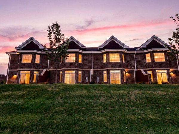 10814 Falling Water Lane, Unit D, Woodbury, MN 55129