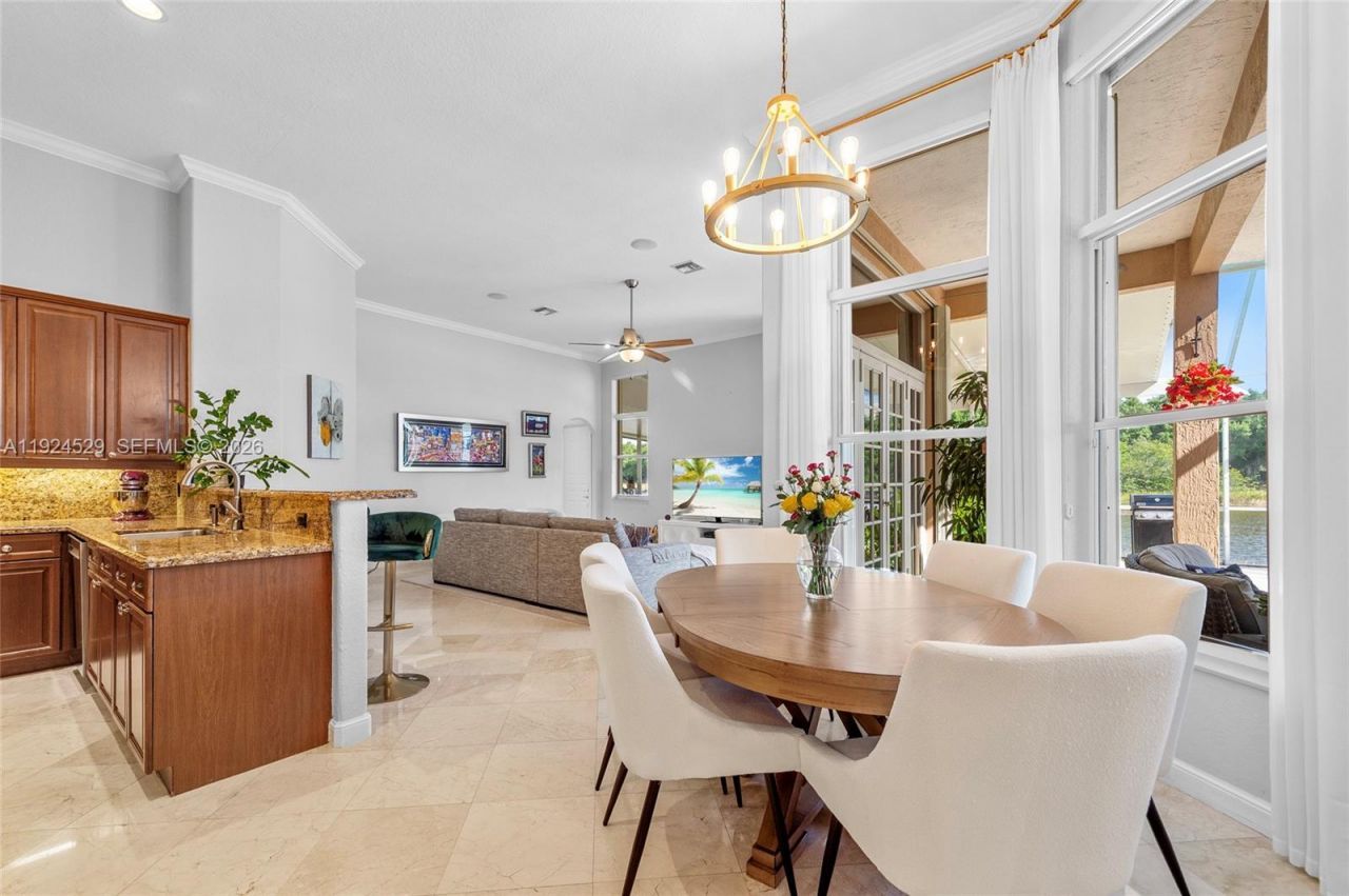 1470 Victoria Isle Dr , Weston, FL 33327 Photo