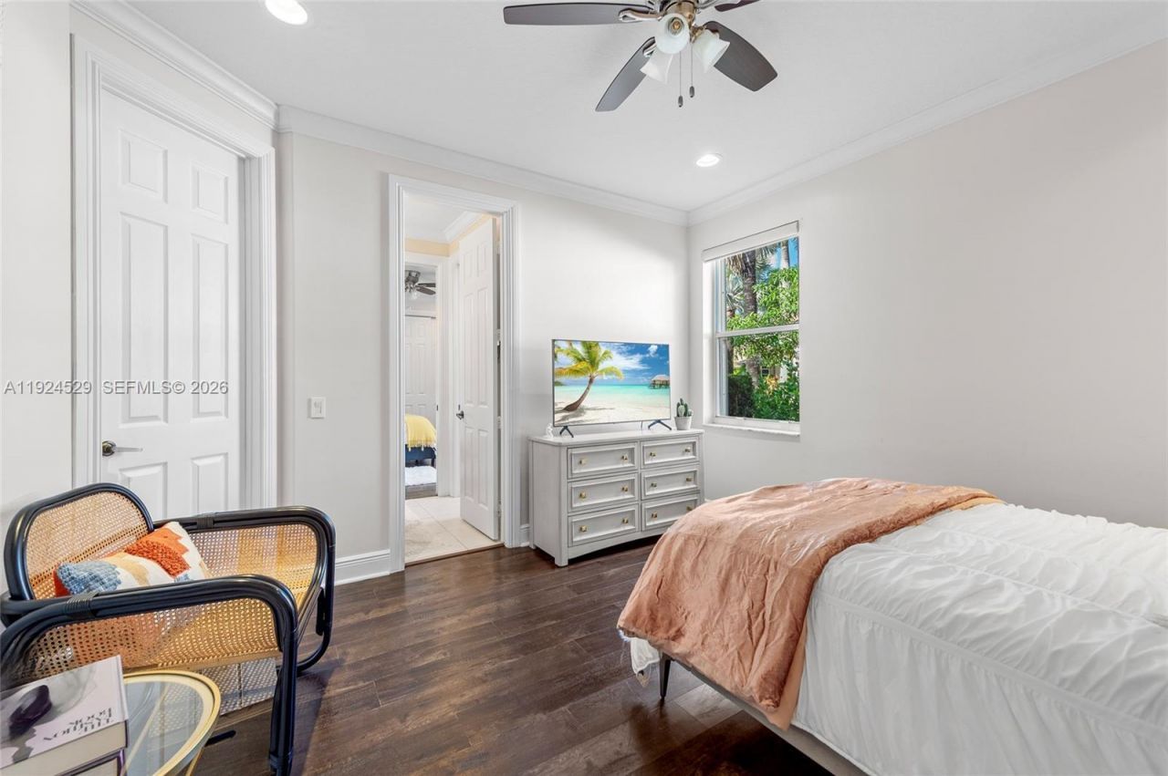 1470 Victoria Isle Dr , Weston, FL 33327 Photo