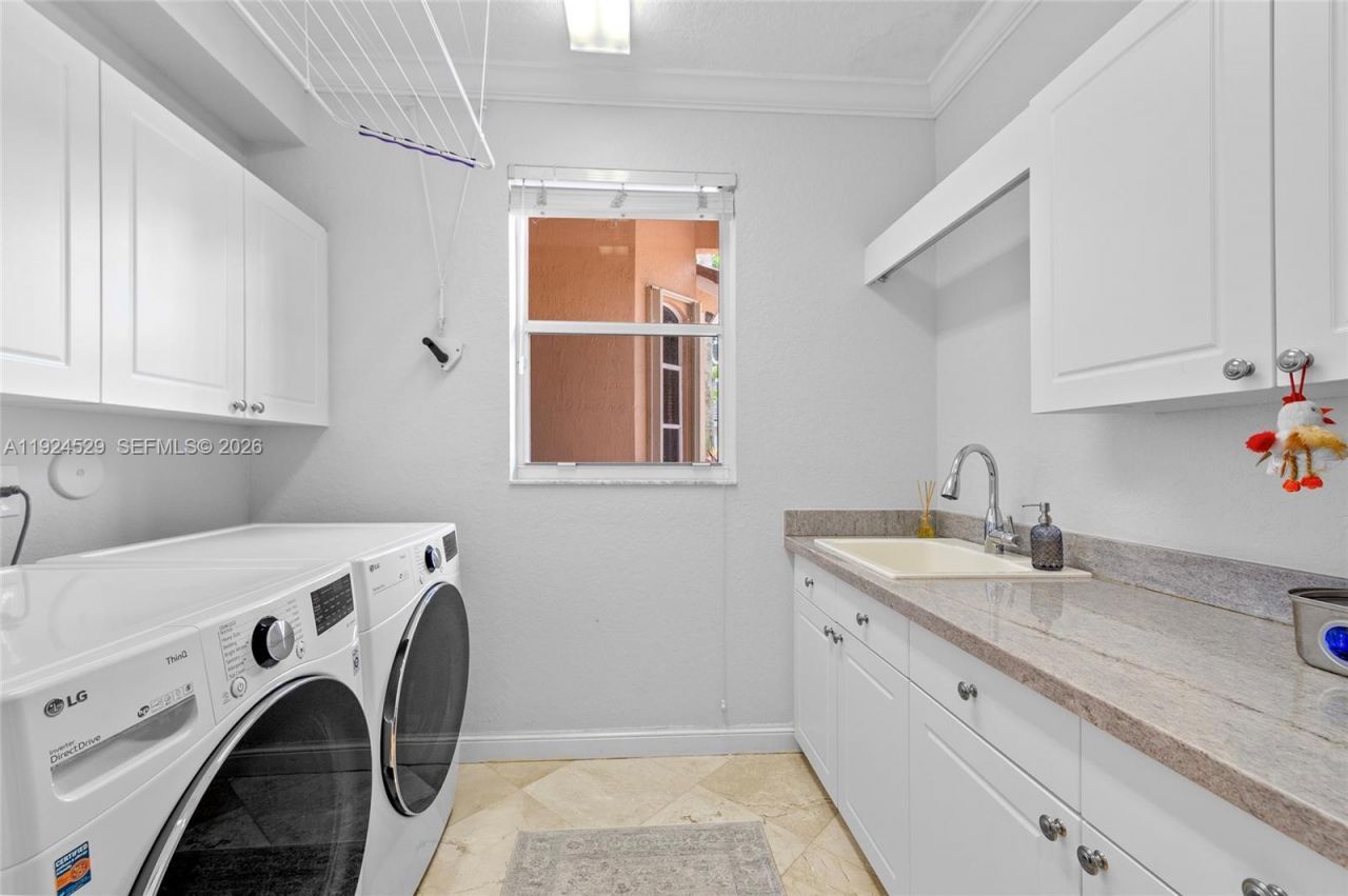 1470 Victoria Isle Dr , Weston, FL 33327 Photo