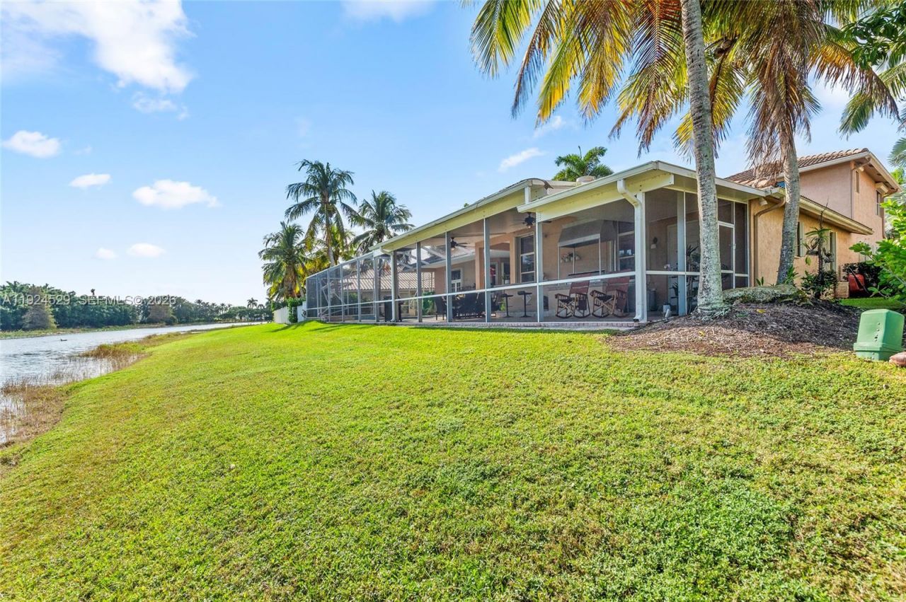 1470 Victoria Isle Dr , Weston, FL 33327 Photo