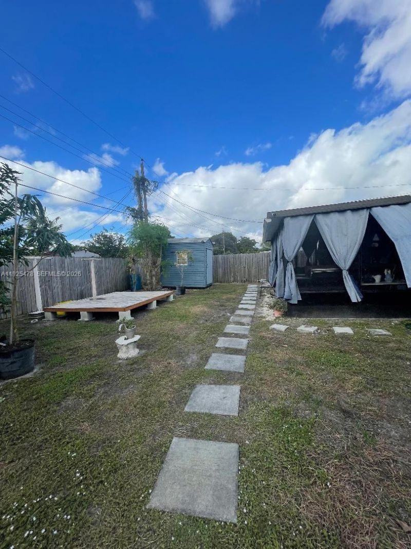 800 N 70th Ave, Hollywood, FL 33024 Photo