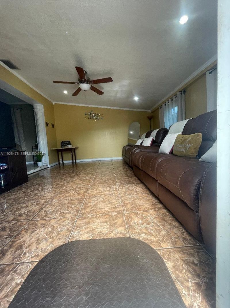 800 N 70th Ave, Hollywood, FL 33024 Photo