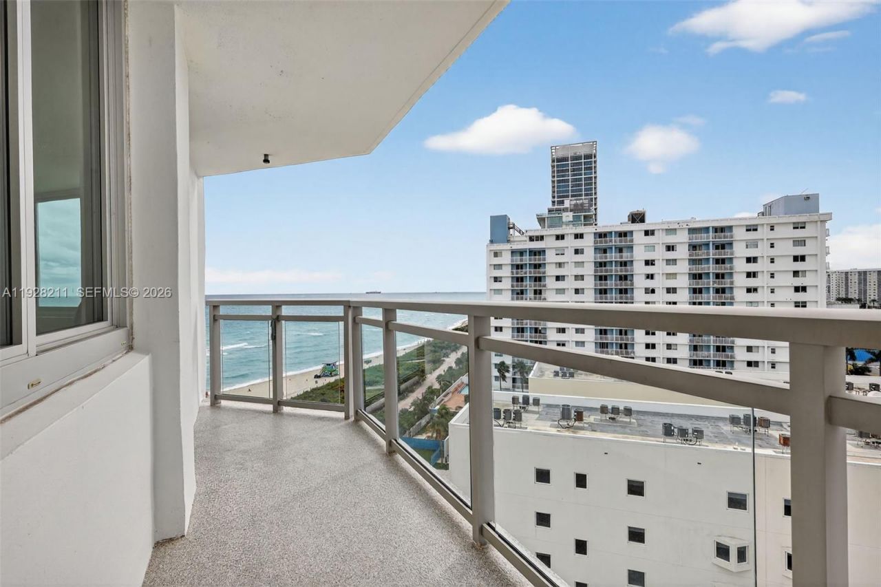 7135 Collins Ave , Unit 1015, Miami Beach, FL 33141 Photo