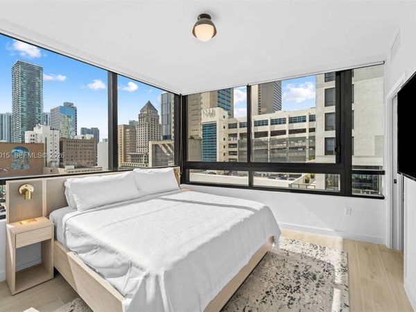 225 N Miami Avenue, Unit 912, Miami, FL 33128