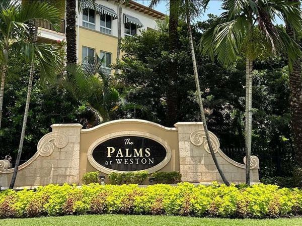 16100 Emerald Estates Dr, Unit 284, Weston, FL 33331