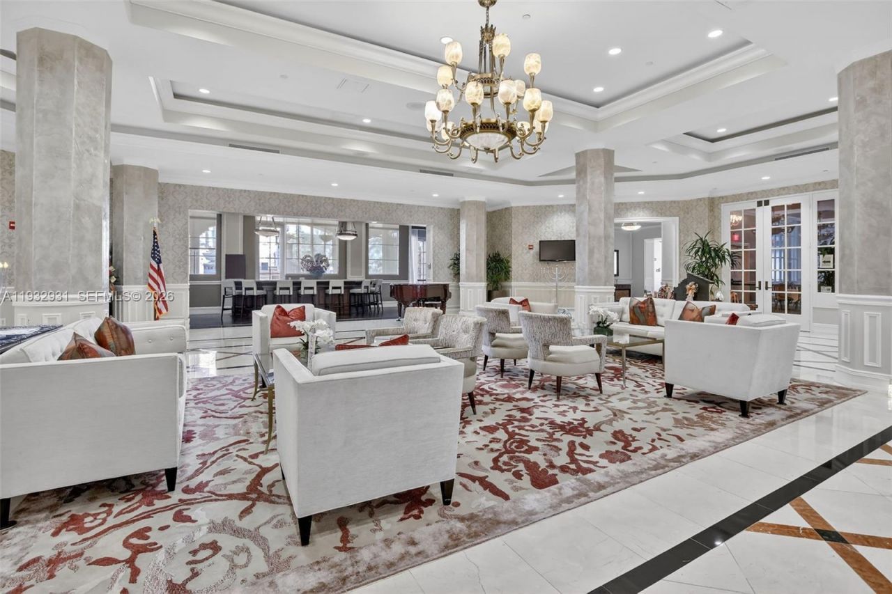 16100 Emerald Estates Dr, Unit 284, Weston, FL 33331 Photo