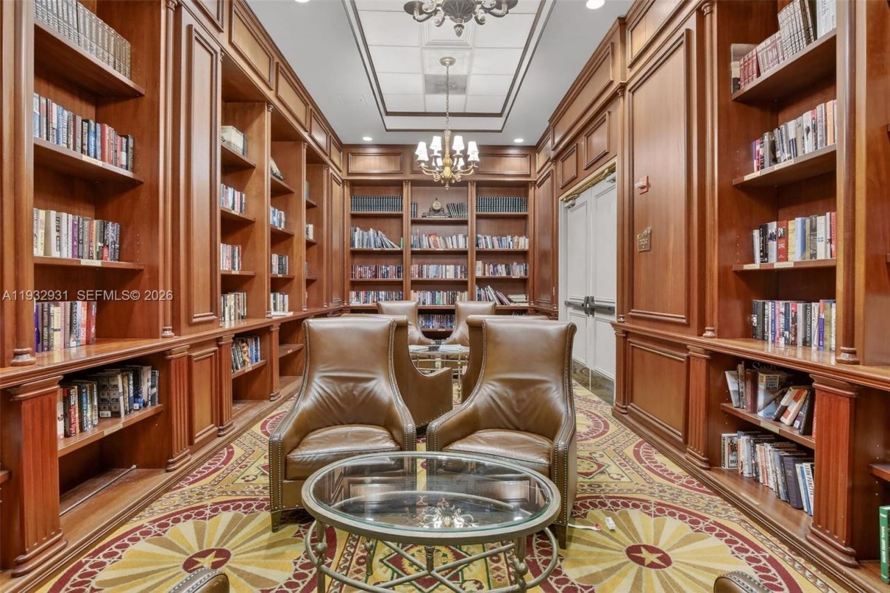 16100 Emerald Estates Dr, Unit 284, Weston, FL 33331 Photo