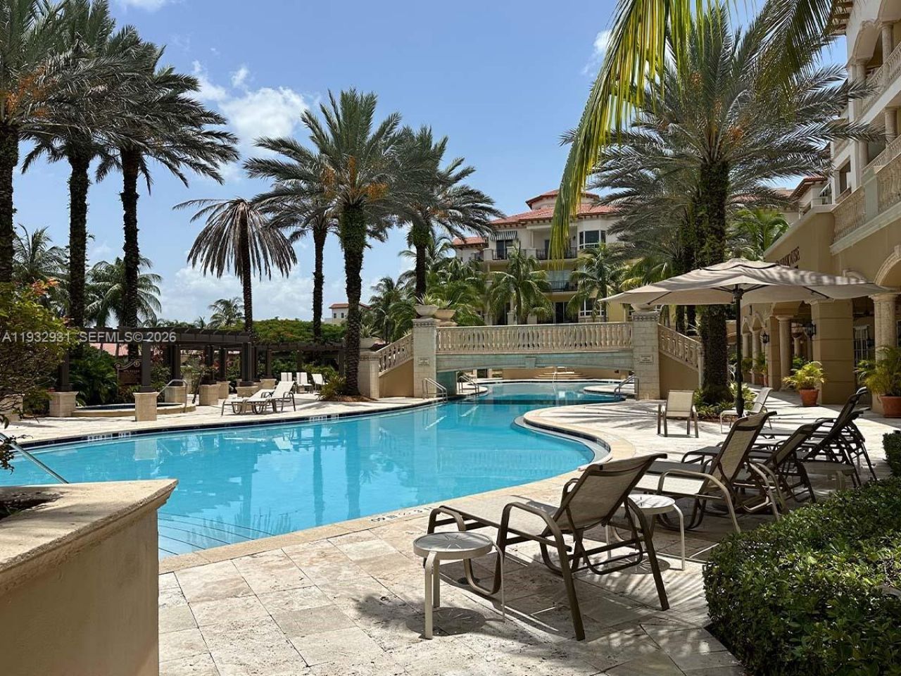 16100 Emerald Estates Dr, Unit 284, Weston, FL 33331 Photo