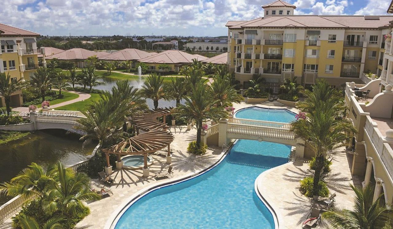 16100 Emerald Estates Dr, Unit 284, Weston, FL 33331 Photo