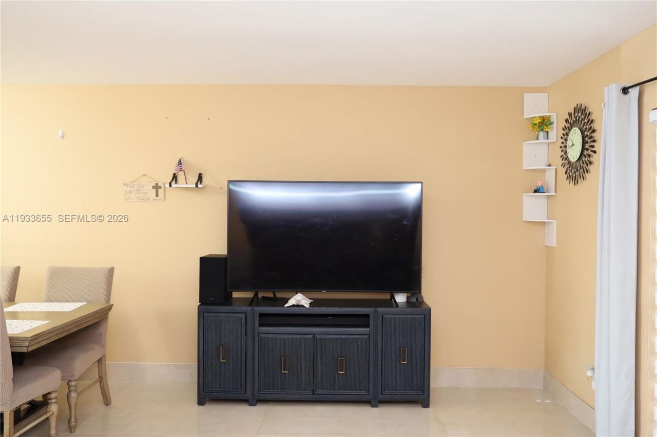 20816 NW 2nd St , Pembroke Pines, FL 33029 Photo