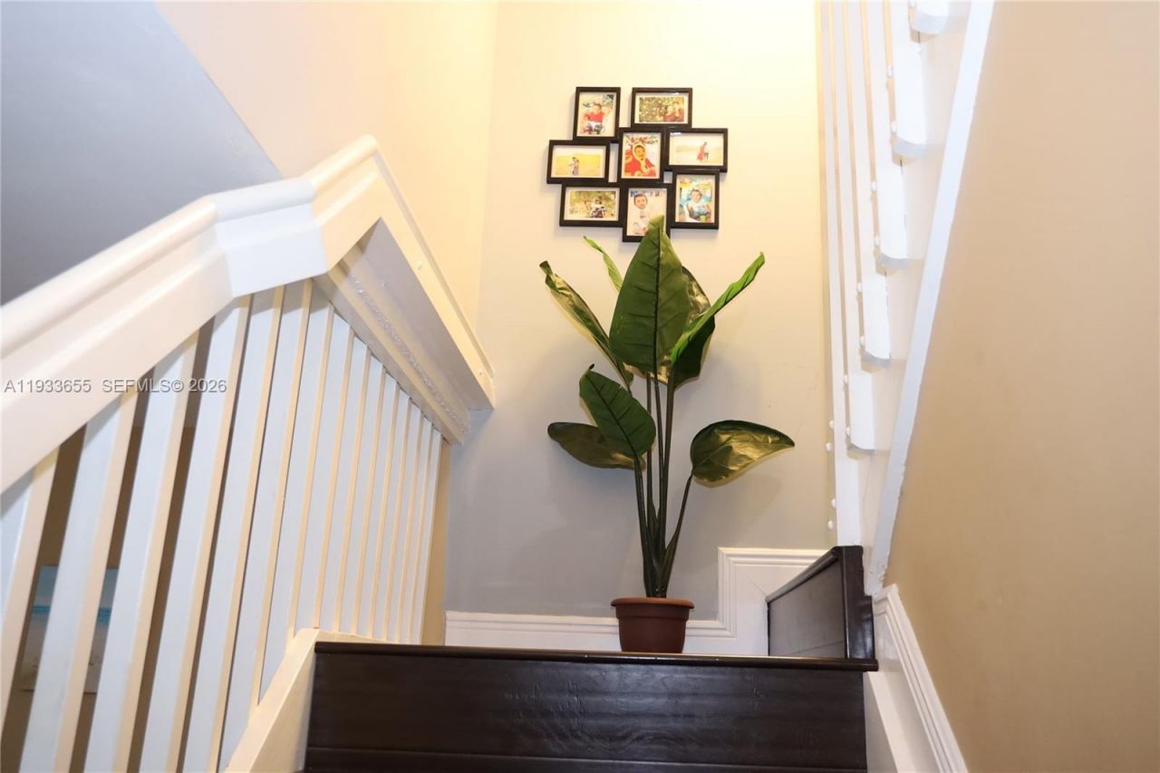 20816 NW 2nd St , Pembroke Pines, FL 33029 Photo