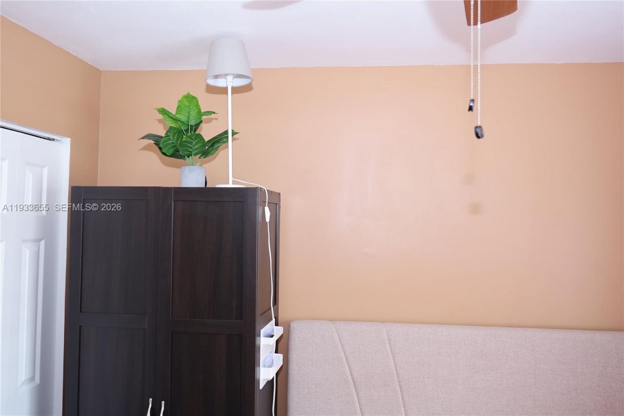 20816 NW 2nd St , Pembroke Pines, FL 33029 Photo