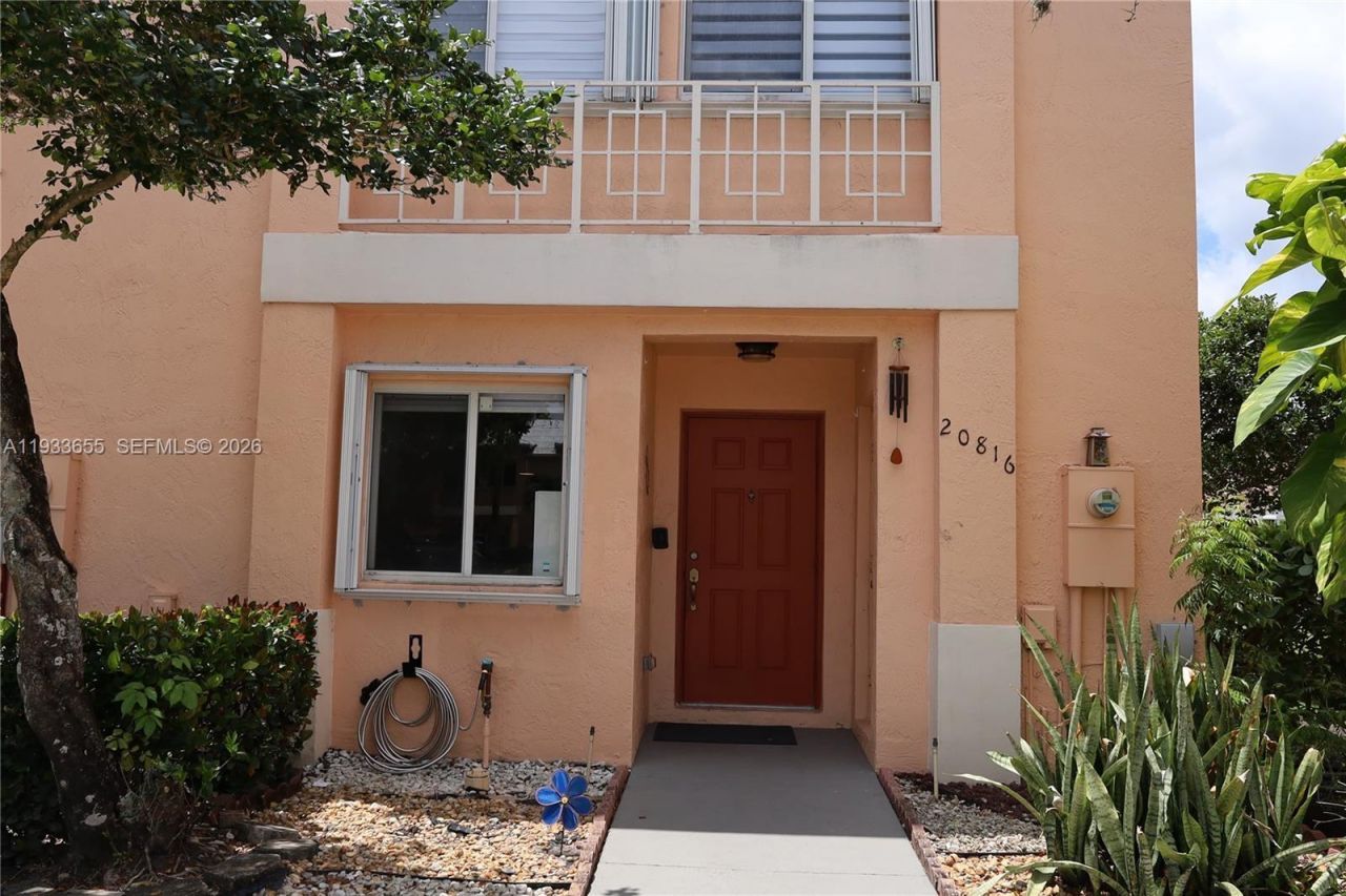20816 NW 2nd St , Pembroke Pines, FL 33029 Photo