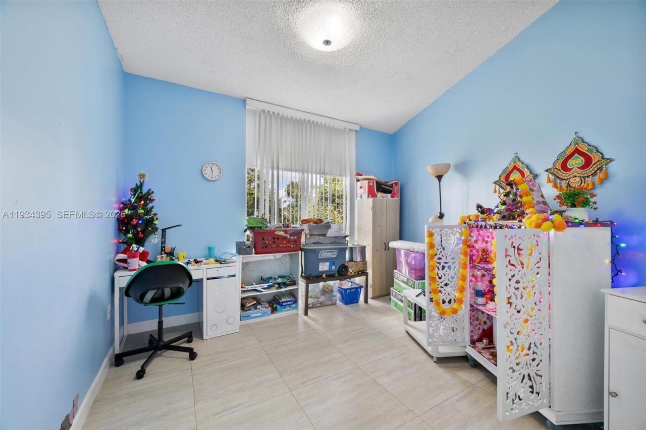 9755 NW 52nd St, Unit 513, Doral, FL 33178 Photo