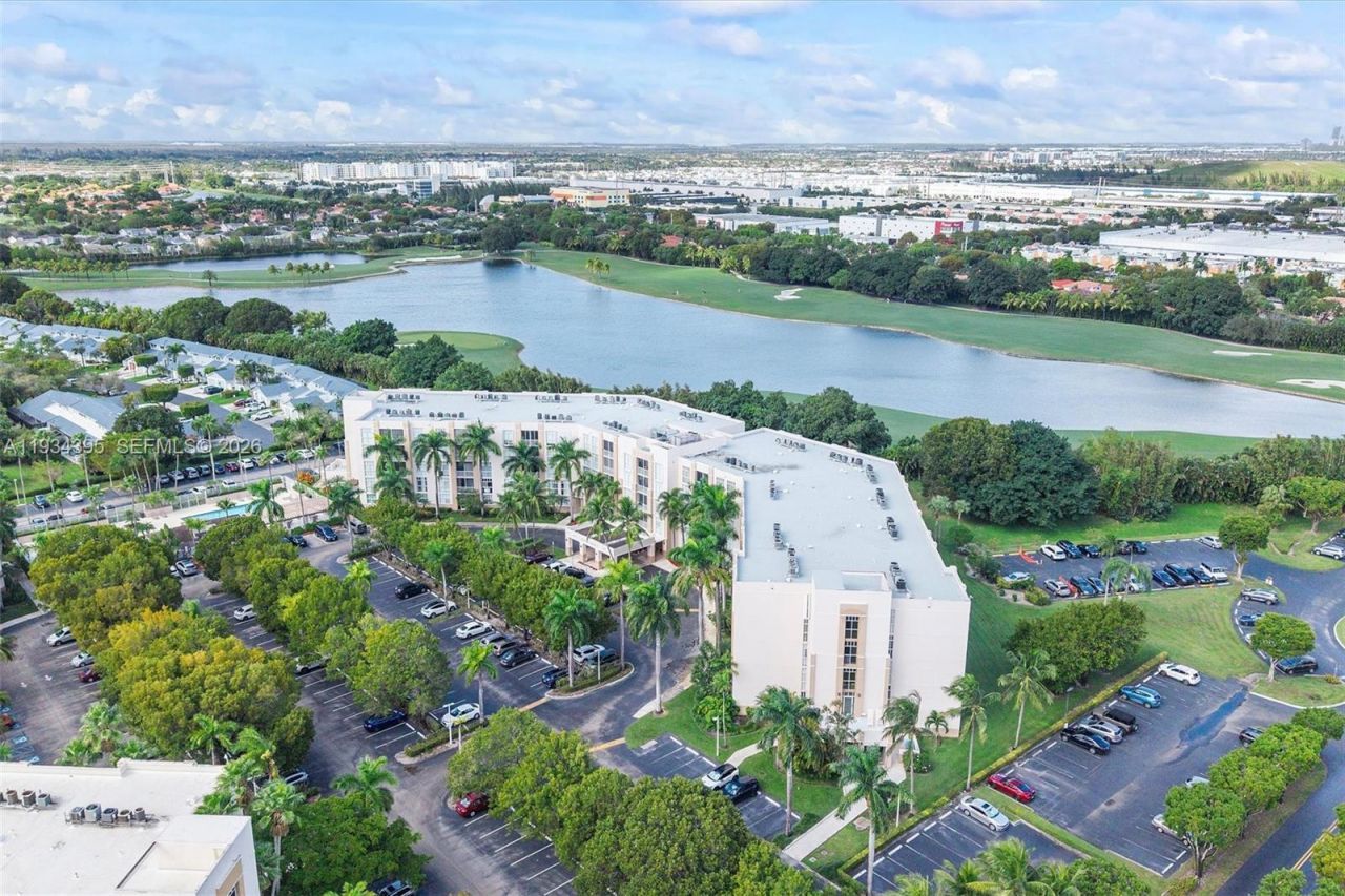 9755 NW 52nd St, Unit 513, Doral, FL 33178 Photo