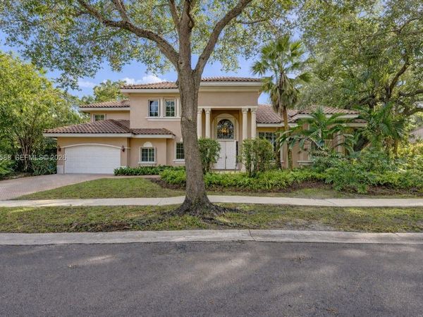 5724 Oakmont Ave, Hollywood, FL 33312