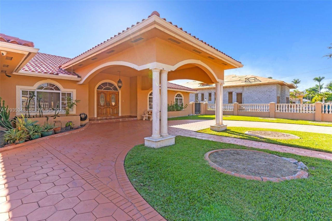 12700 SW 188th St , Miami, FL 33177 Photo