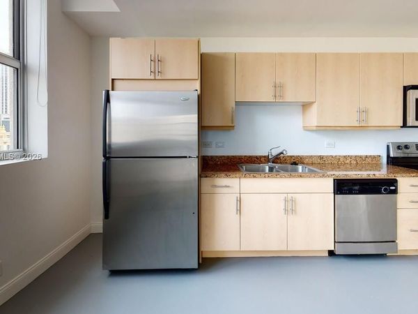 111 E Flagler St, Unit 810, Miami, FL 33131